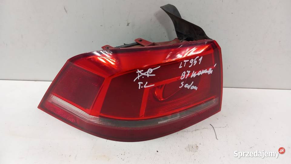 VW PASSAT B7 SEDAN LAMPA TYŁ LEWA Zbierkowo sprzedam