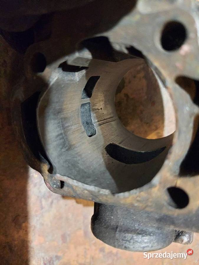 Minarelli rv4 Aprilia cylinder tuleja Tuareg rv Cylindry, głowice, pierścienie Jelenia Góra sprzedam