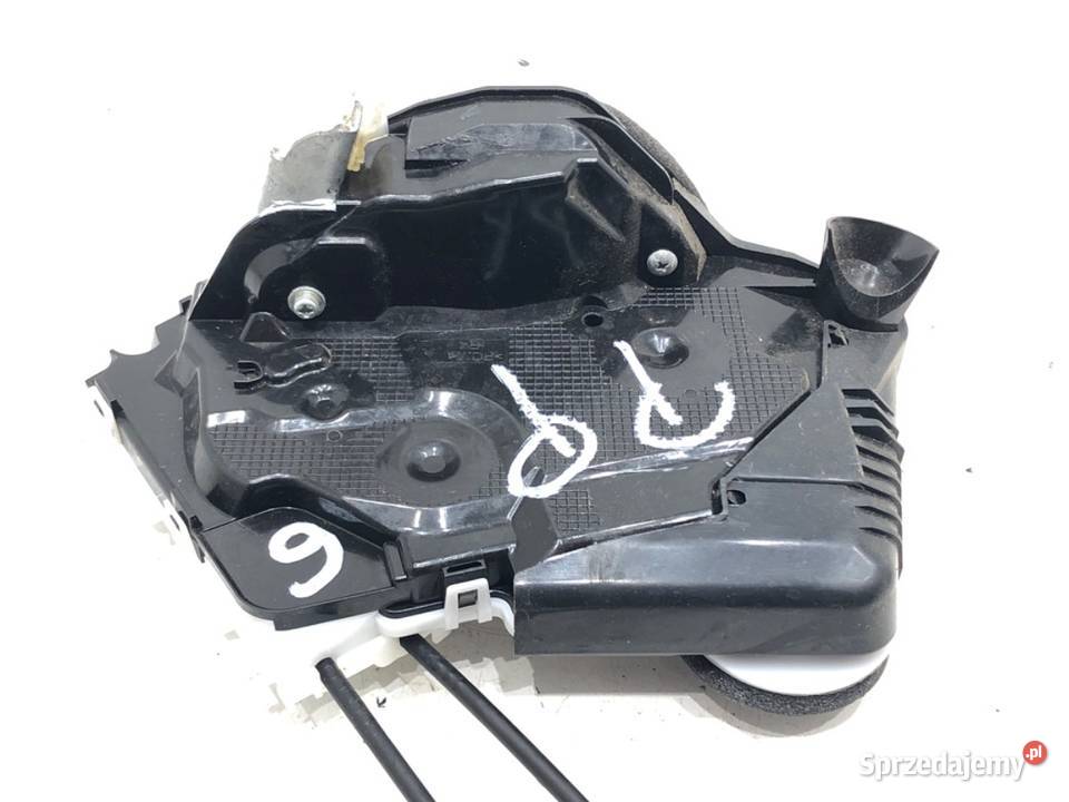 ZAMEK DRZWI PRAWY PRZÓD TOYOTA YARIS III