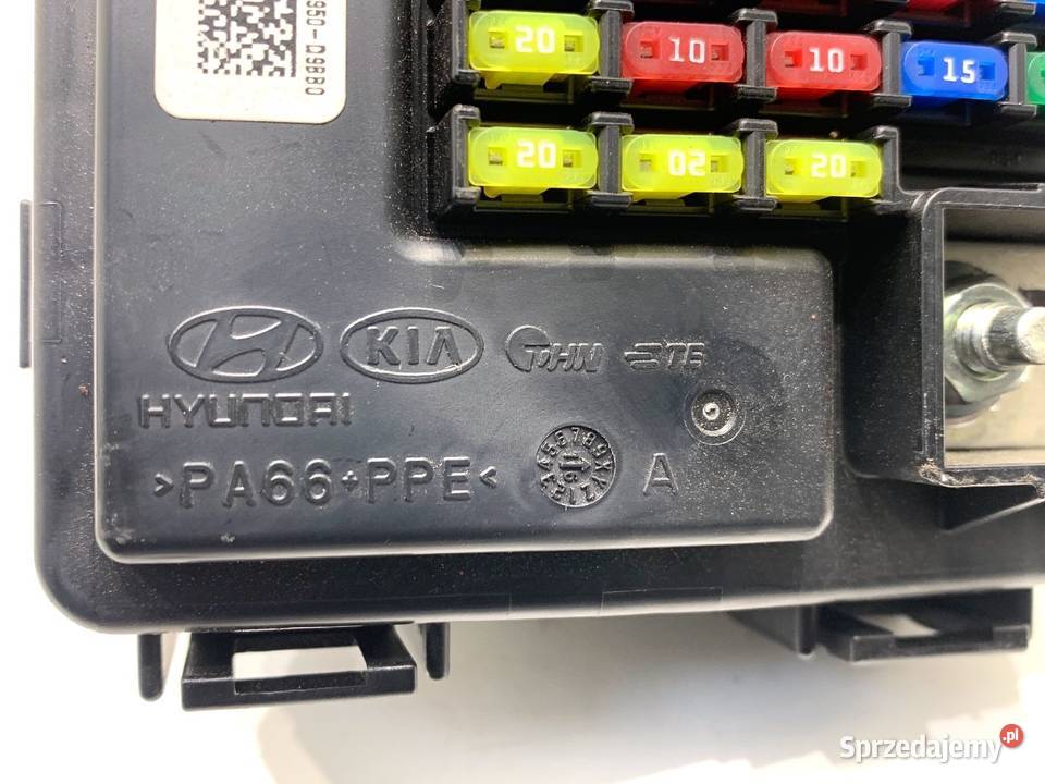 SKRZYNKA BEZPIECZNIKÓW KIA SPORTAGE IV SUV 16