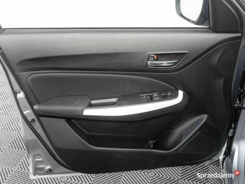 Suzuki Swift WD1735S12 Dualjet SHVS Premium CVT wielofunkcyjna kierownica pomorskie Gdańsk sprzedam