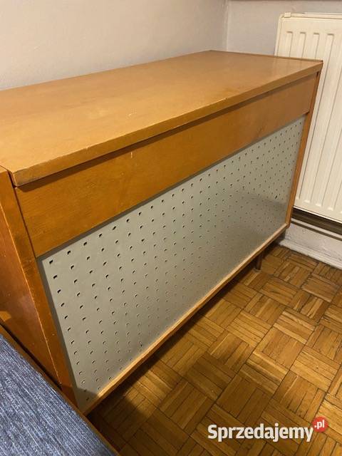 Unikalny zestaw mebli do renowacji z UP Zavody Legnica