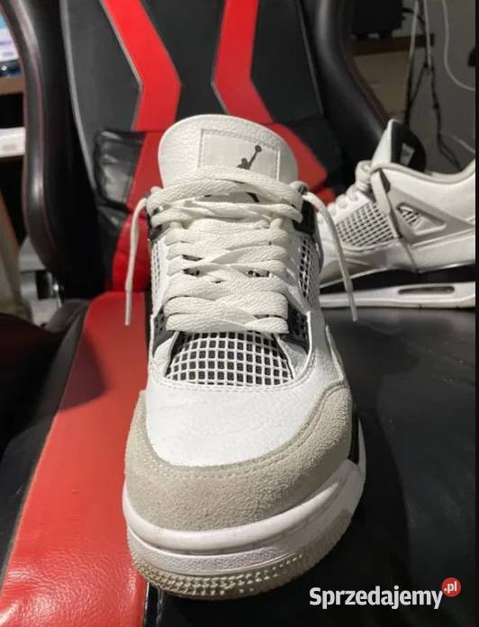 Jordan 4 Military Black rozmiar 425 Poznań