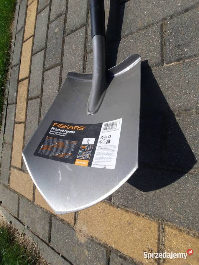 Szpadel łopatą Fiscars Nowe lubelskie