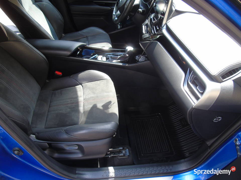 Toyota c hr 20 Gr Sport bezwypadkowa pierwszy niebieski Marki