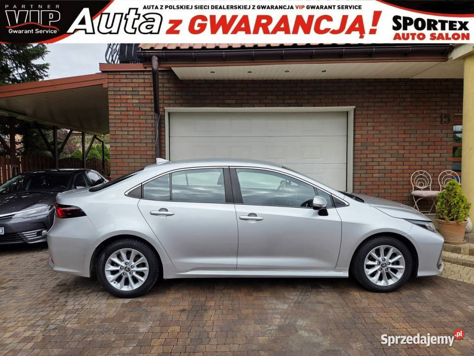 Toyota Corolla 16 132 GAZ 2021 REJ COMFORT Salon srebrny Corolla Aleksandrów Łódzki