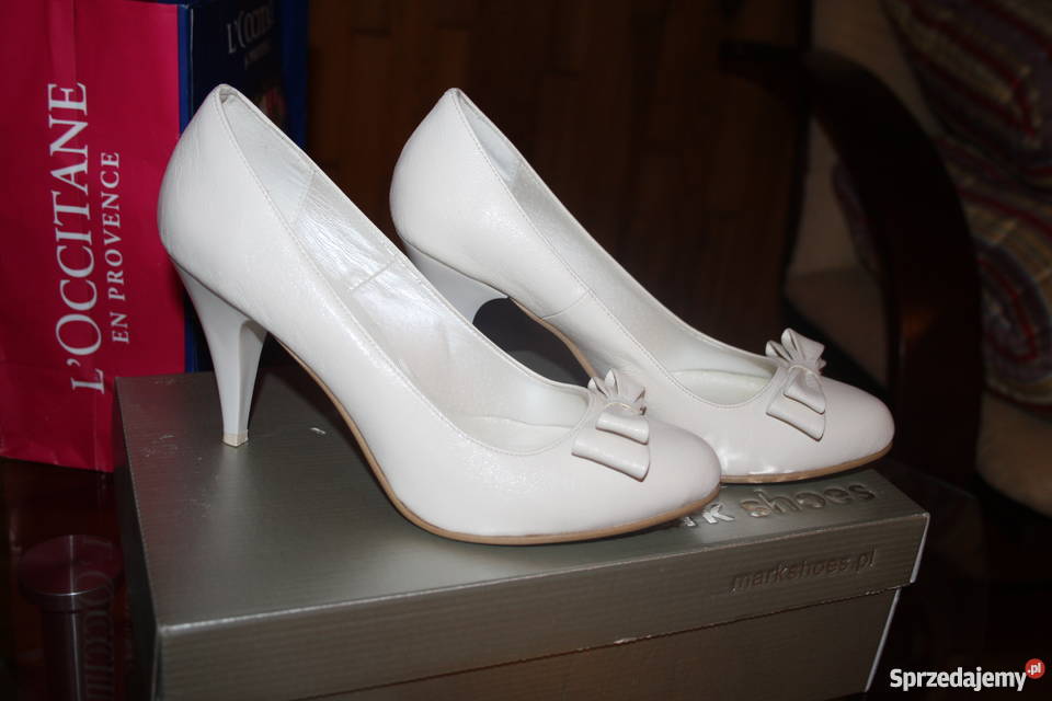 Mark Shoes 38 ecru Dębe Wielkie