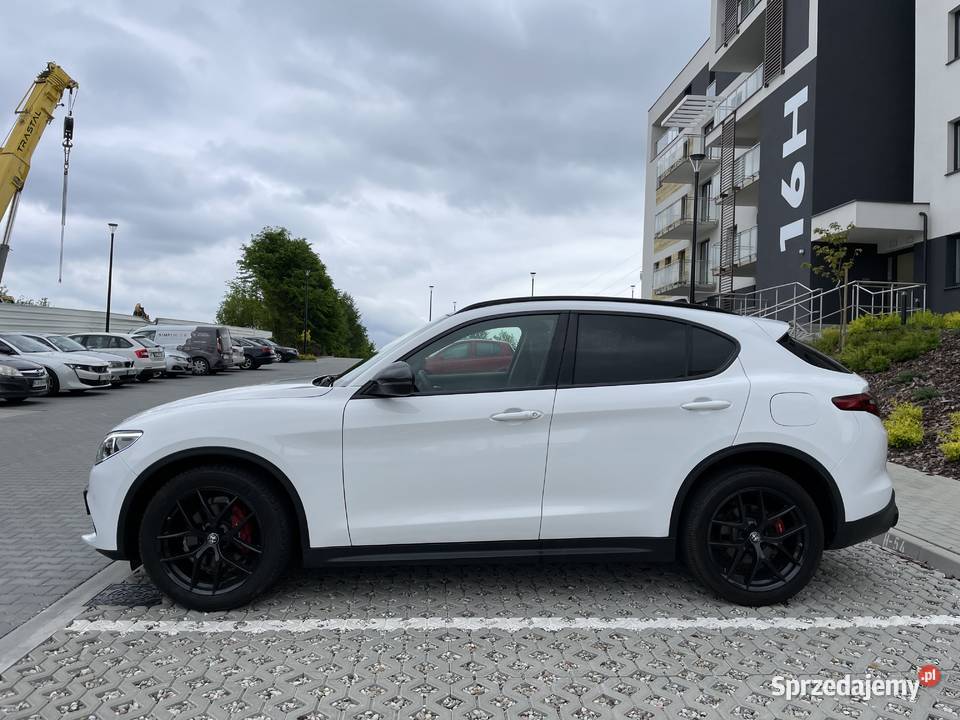 Alfa Romeo Stelvio Piękna SUVdach Rzeszów sprzedam
