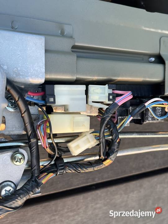 Nissan Sunny 19861990 N13 szyberdach elektryczny osobowe Szyby Kluczbork