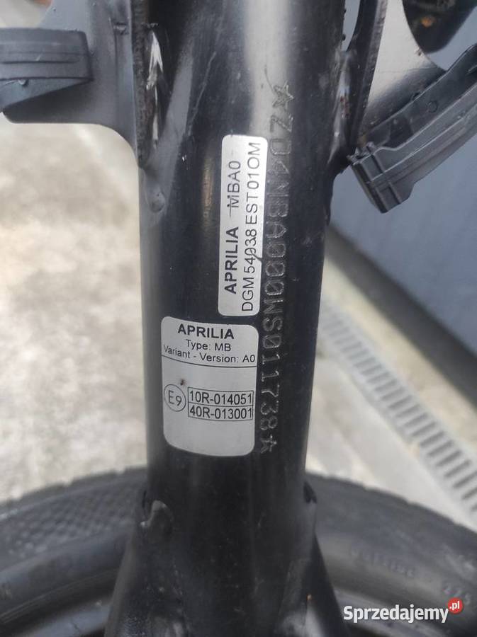Rama z papierami Aprilia leonardo 150 ważne