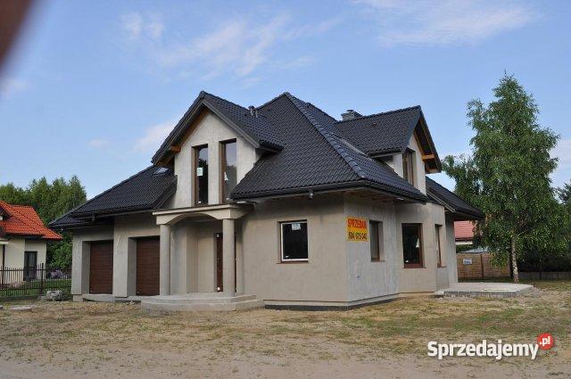 dom z podwójnym garażem Chotomów
