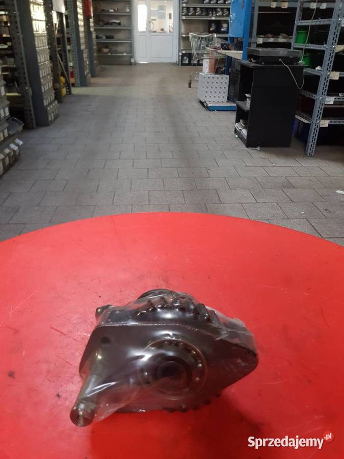 Napęd pompy hydraulicznej Ursus C385 84108019