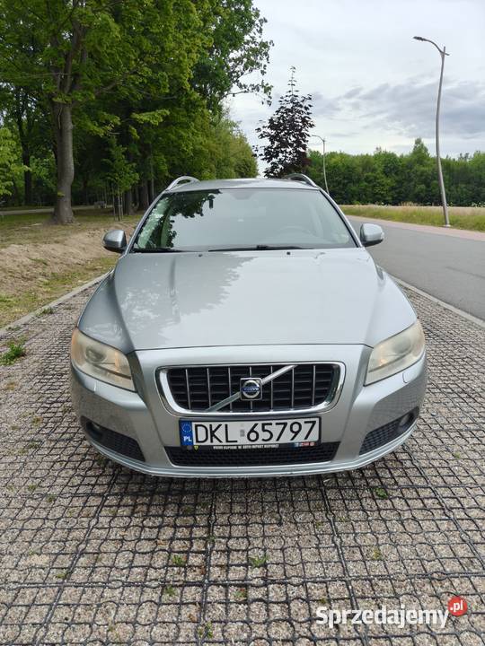 Volvo V70 III 25 P3 Summum 25FT 200 elektrycznie ustawiane fotele V70 Bystrzyca Kłodzka