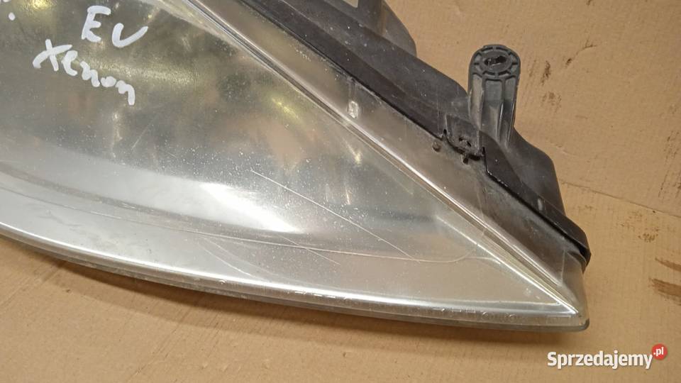 PEUGEOT 607 LAMPA PRZÓD PRAWA XENON EU osobowe Zbierkowo sprzedam
