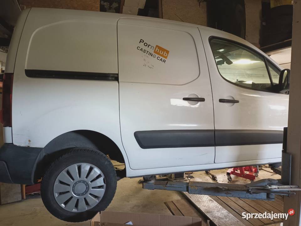 Partner Berlingo drzwi lusterko części osobowe Przychody