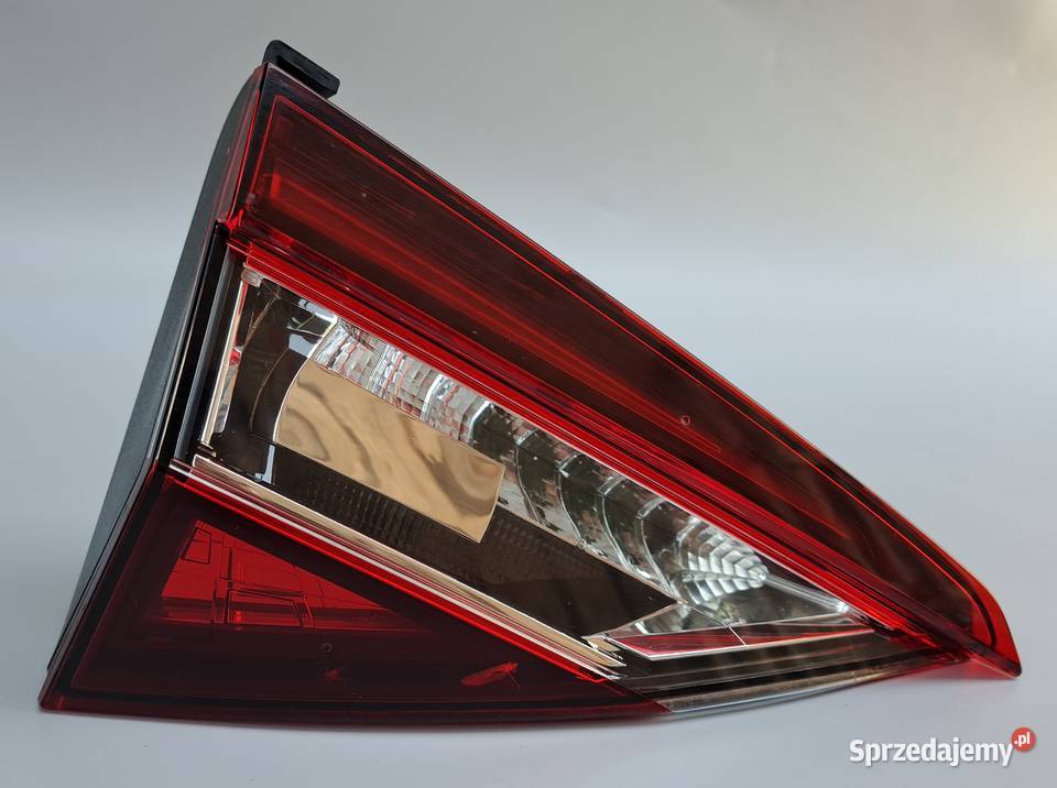 Lampa Tył Lewa Klapy Skoda Superb III Kombi LED Mielęcin