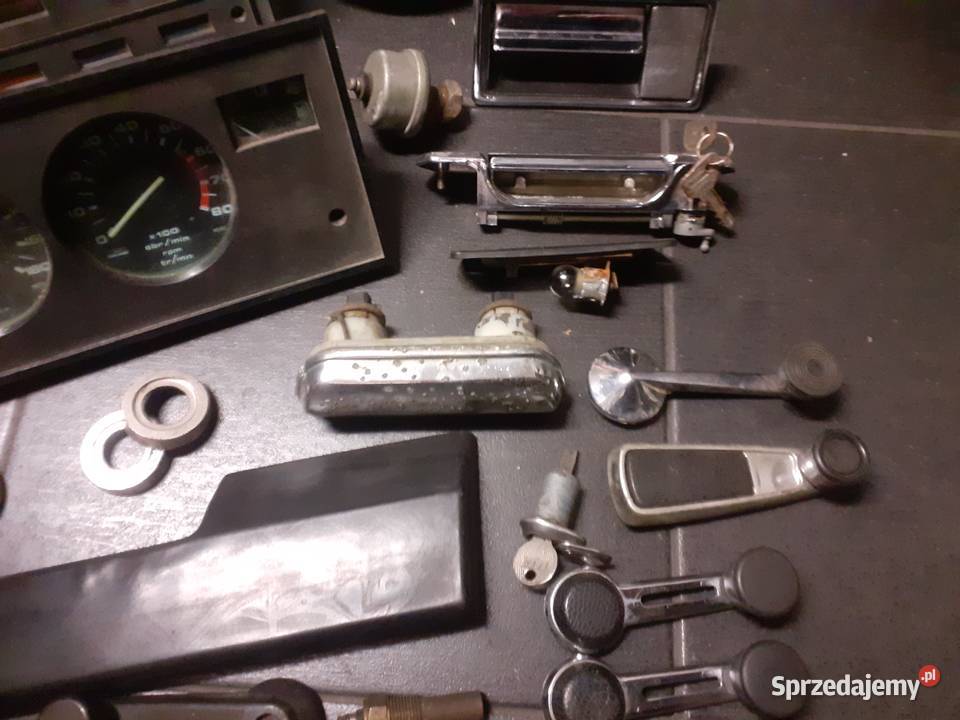 Fiat polonez licznik klamki listwa Koło