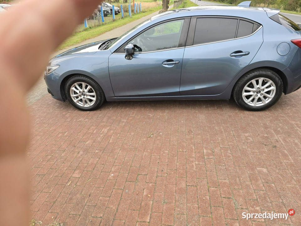 Mazda 3 Mazda 3 15 benzynka z niskim przebiegiem Cielcza