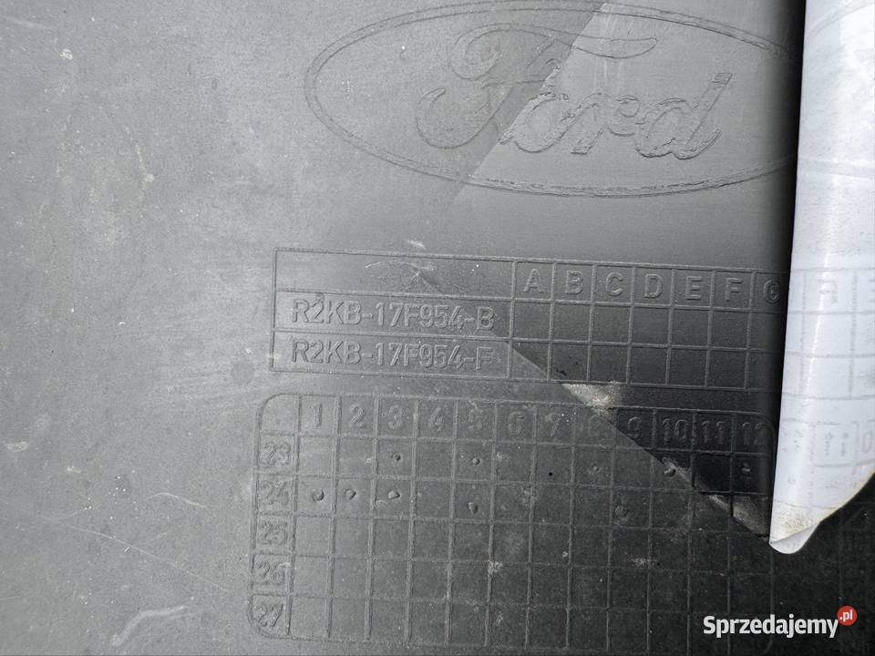 Spoiler dyfuzor dół zderzaka tył tylny Ford