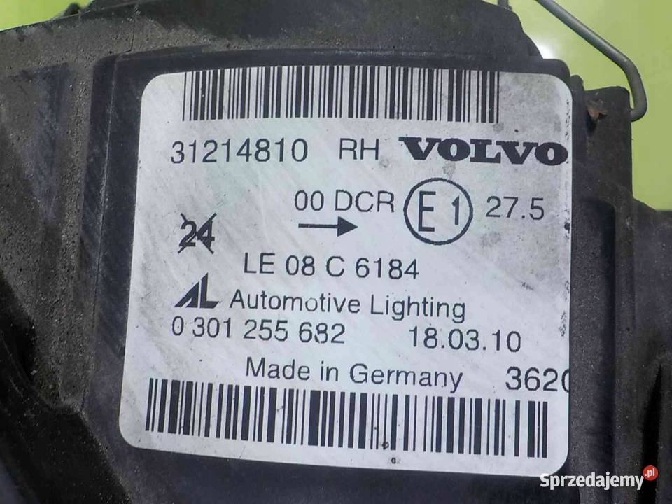 VOLVO C30 LIFT 16 D 10r XENON lampa prawa przod Suków