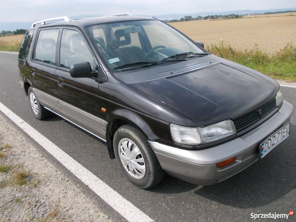MITSUBISHI SPACE WAGON 20 VAN BENZYNALPG nieuszkodzony Uciechów sprzedam