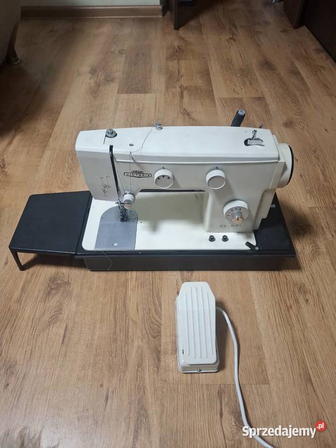Maszyna do szycia Victoria Czulice sprzedam