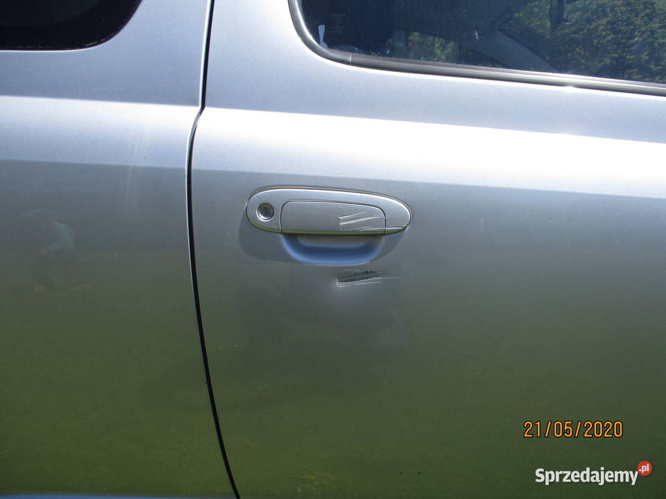 Toyota Yaris 2000 10 klimatyzacja wspomaganie kierownicy śląskie Lubsza