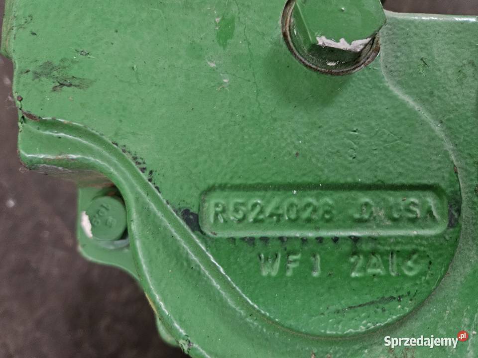 OBUDOWA TERMOSTATU R524028 John Deere 7280R 6090 Ignatki
