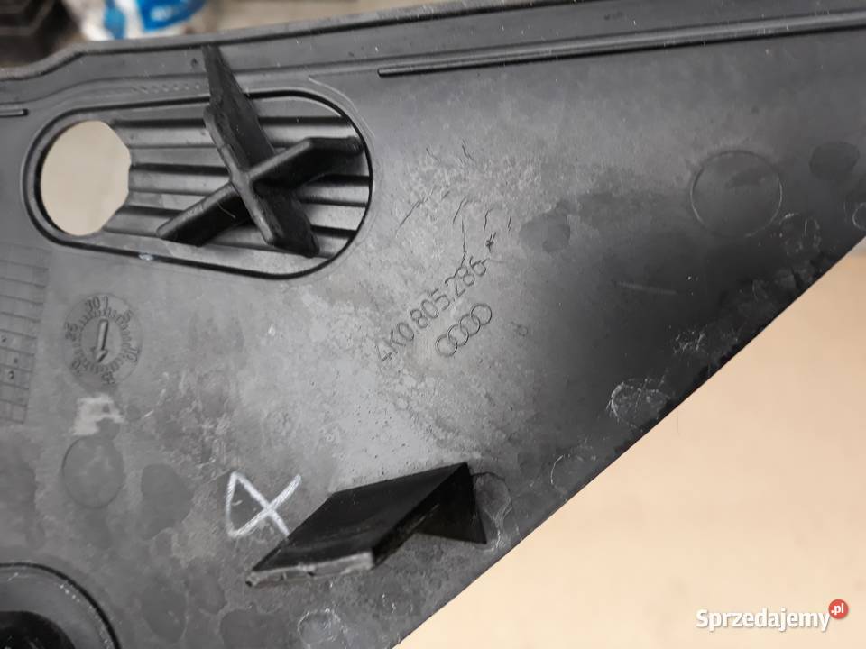 AUDI A6 C8 OSŁONA GÓRNA LAMPY PRAWA 4K0805286 wielkopolskie sprzedam