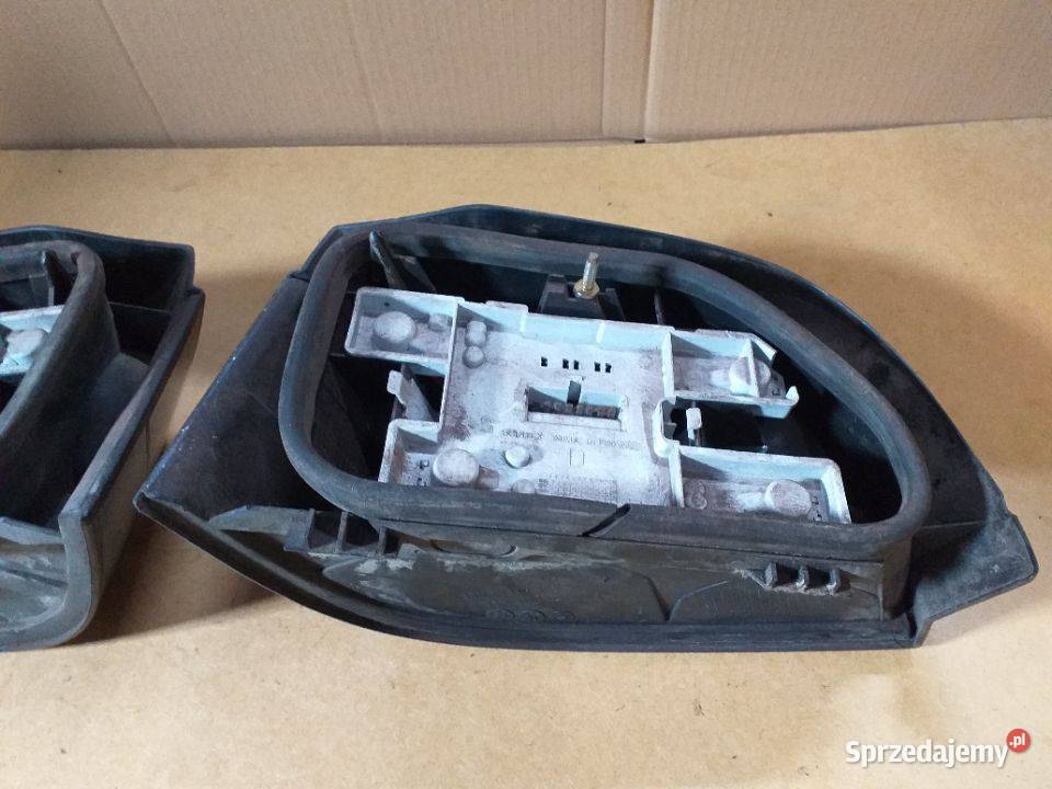 87G Oryginalna Lampa tył tylna lewa prawa Włoszczowa