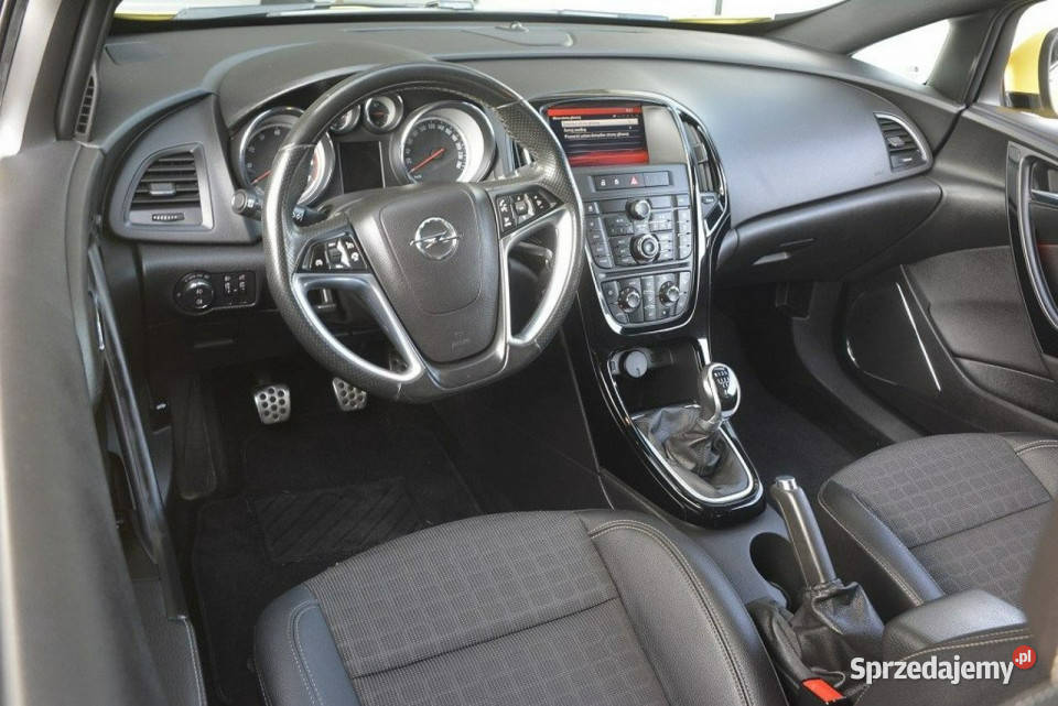 Opel Astra 14Turbo OPC Line GTC doinwestowana manualna podkarpackie