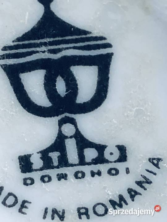 PORCELANOWA FIGURKA kobieta Stipo Rumunia łódzkie Łowicz sprzedam