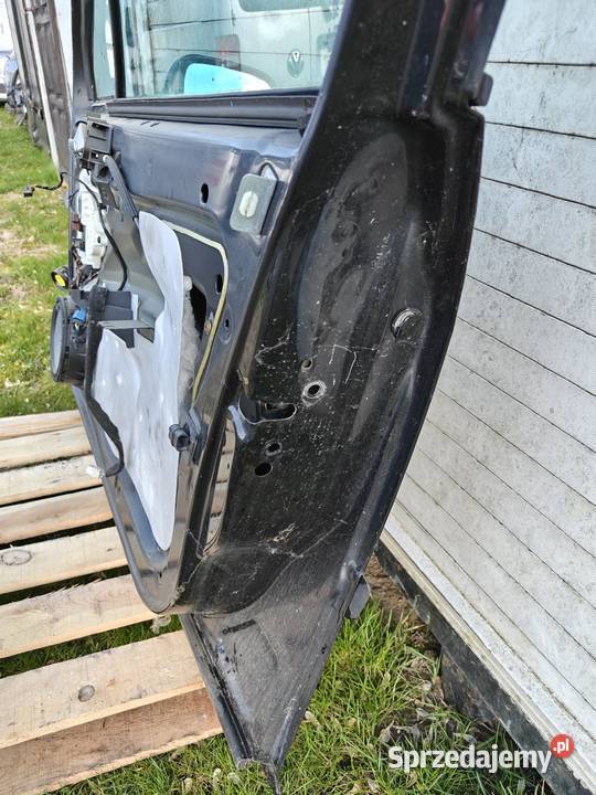 Peugeot 407 drzwi prawe przód czarne Przytyk