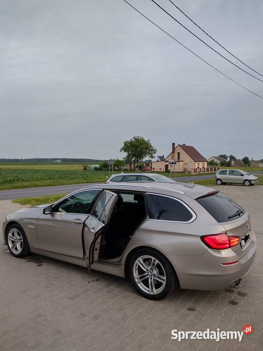Bezwypadkowe BMW F11ManualNiski PrzebiegM pakiet