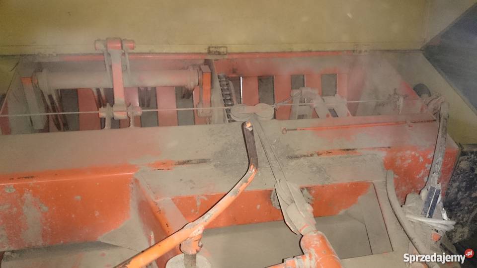PRZYCZEPA samozbierająca FMŻ T124 do ziół Rolnictwo Fajsławice