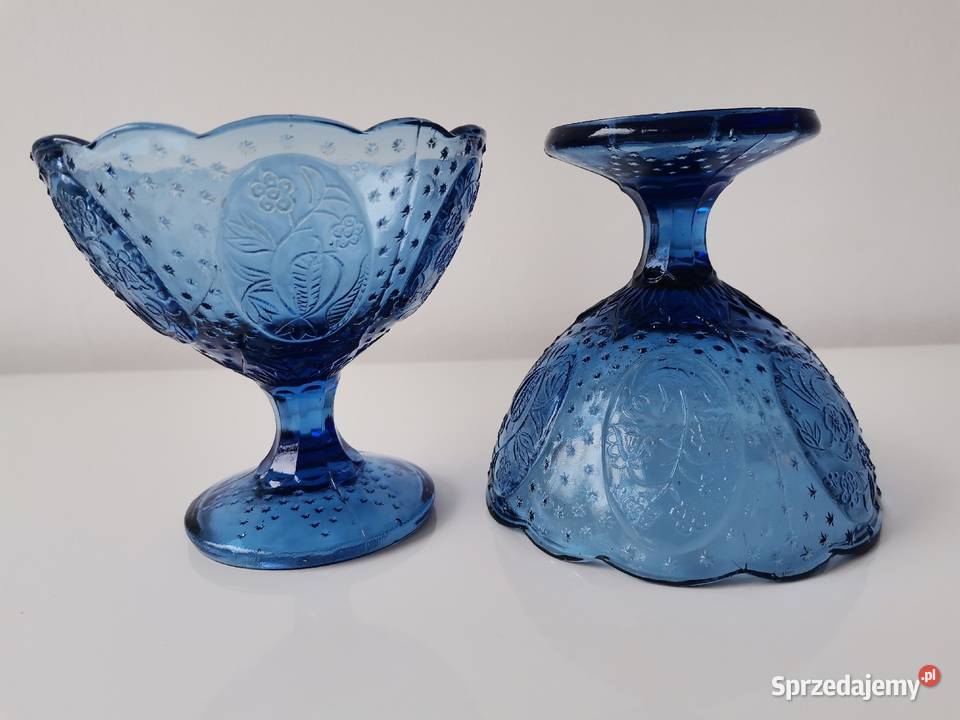 Stary niebieski pucharek Medaliony 2 sztuki HSG Katowice