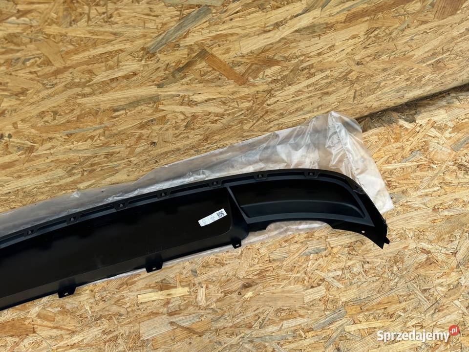 Dyfuzor spoiler zderzaka tył skoda superb III 3 Rok produkcji 2024 Międzychód