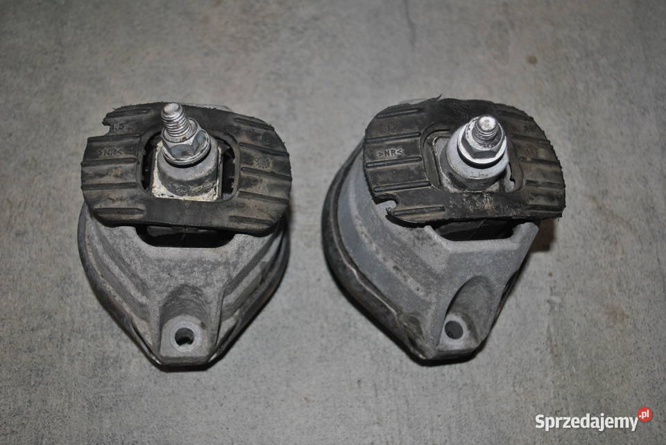 Zawieszenie silnika lewe i prawe BMW E60 E61 osobowe Poręba