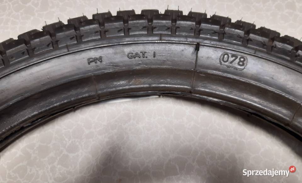 Opona 300x18 DZOS Stomil