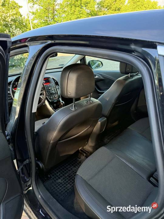 Opel Astra J nieuszkodzony Dobrzyca