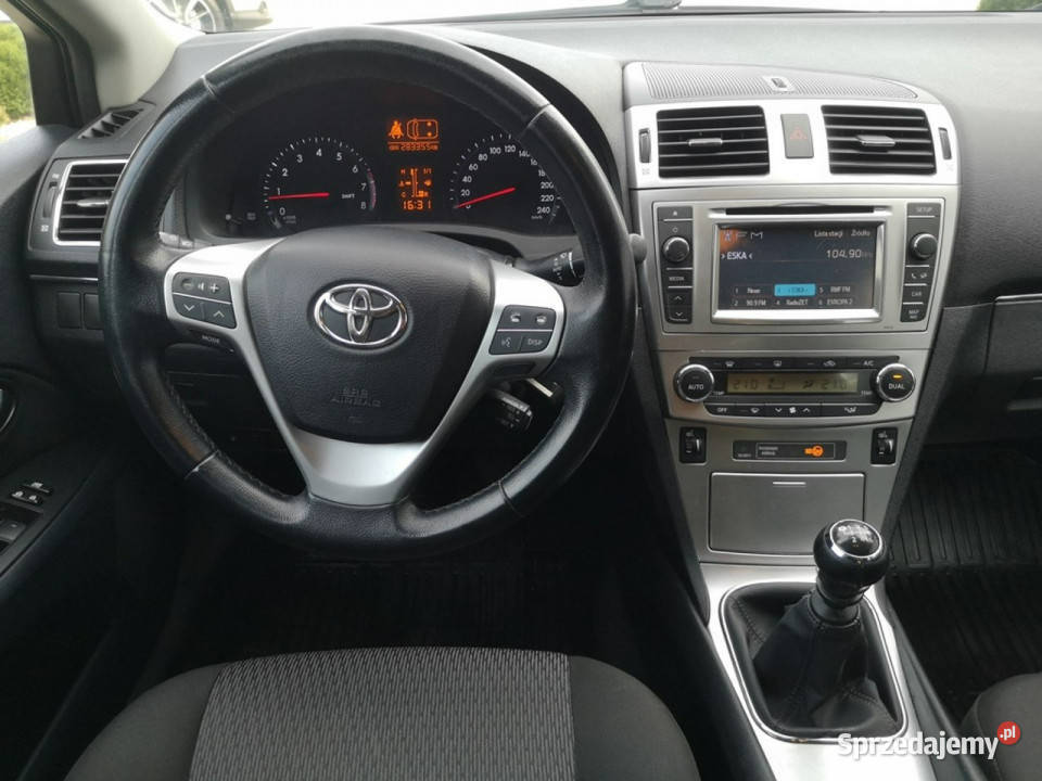 Toyota Avensis 18 B 147 Klimatronic Tempomat światła przeciwmgielne Strzegom