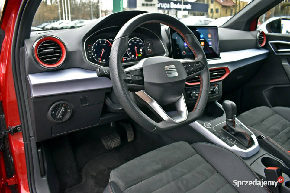 Seat Arona Bezwypadkowy Salon Polska Serwis ASO Łódź