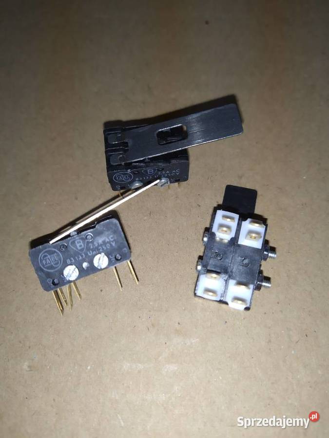 Przełącznik krańcowy 83133 FAEL podwójny Szydłowiec