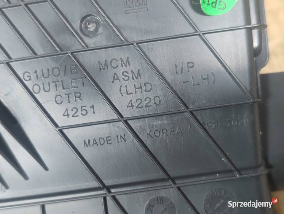 Kratka Nawiewu Środkowa Lewa Opel Mokka X 2016 Deski rozdzielcze, konsole Pleszew