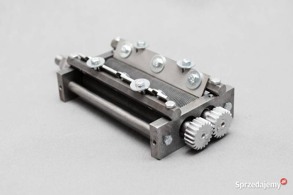 MASZYNA DO CIĘCIA LIŚCI TYTONIU Tobacco slicer Pozostałe Poznań