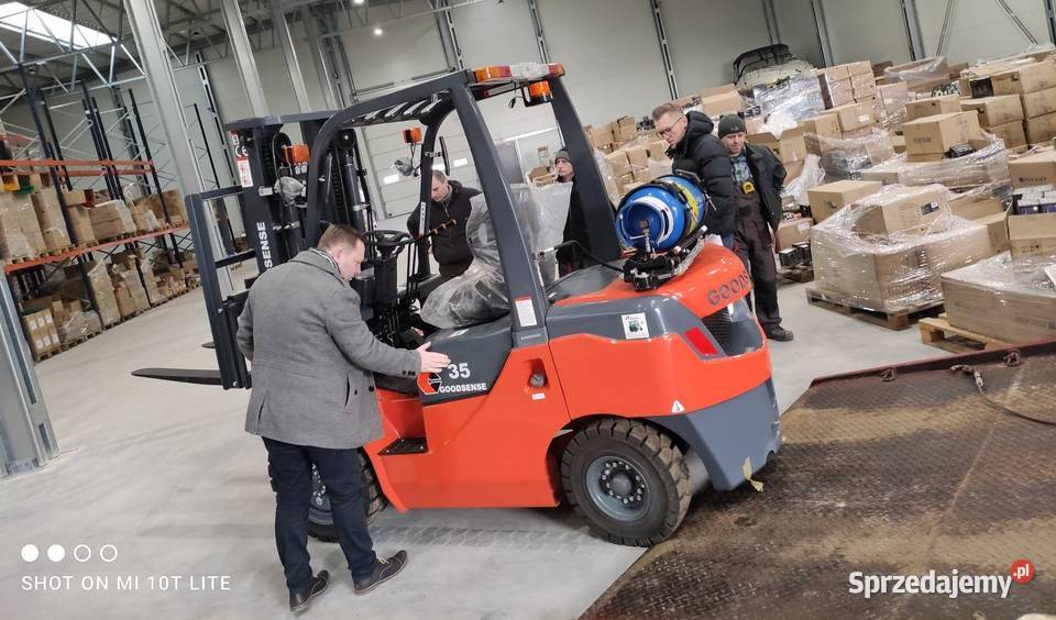 Wózek widłowy nowy 3000 Triplex Przesuw boczny diesel Gdynia sprzedam