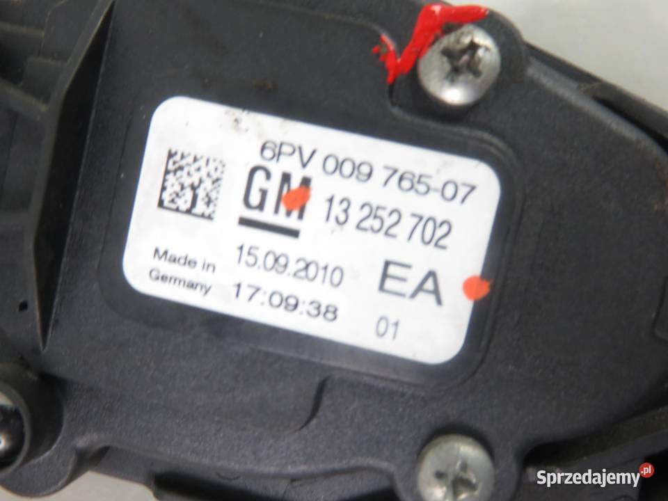 POTENCJOMETR GAZU OPEL ASTRA IV J 17 CDTI sprzedam