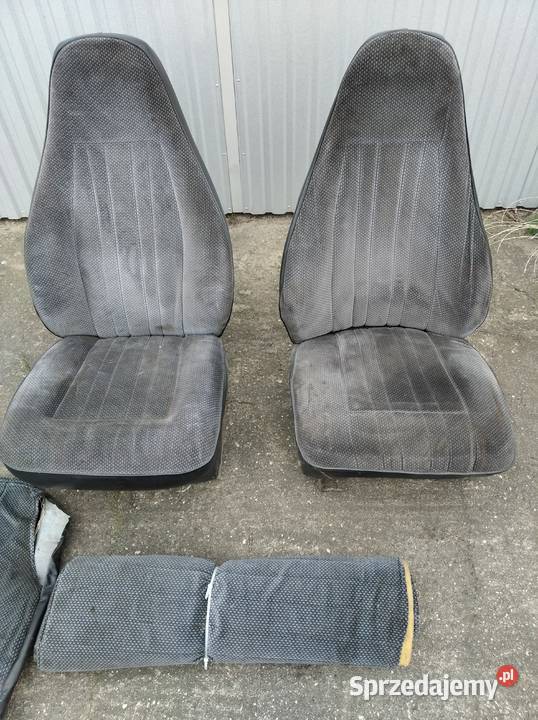 Fiat 126p fotele lotnicze plus pokrowce na tylną Września