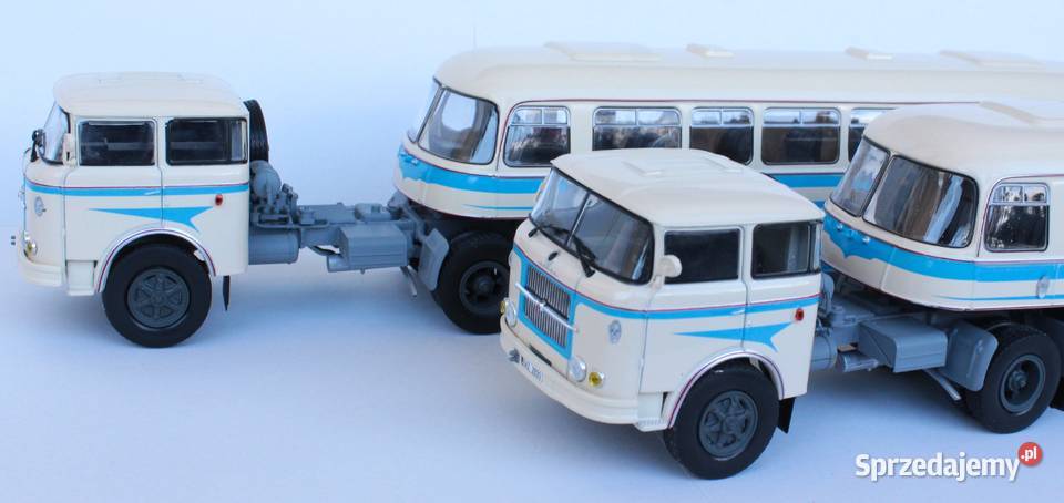 Skoda 706 RTTN plus KarosaNO80 dwa modele Bielsko-Biała