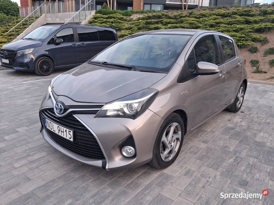 15i Hybrid Automat Kamera Cofania Navigacja Rok produkcji 2015